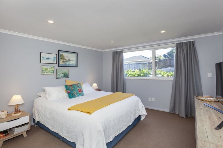 Photo of property in 56 Poplar Avenue, Raumati South, Paraparaumu, 5032