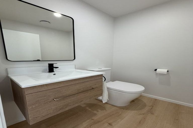 Photo of property in 5 Johnson Place, Stillwater, Silverdale, 0993