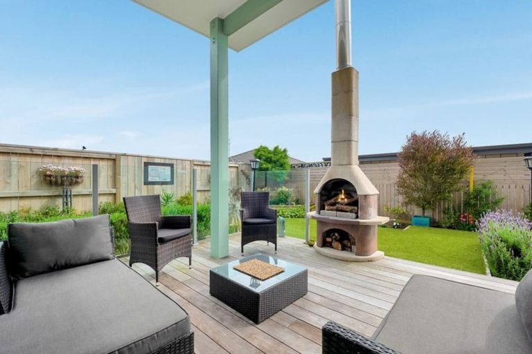 Photo of property in 43 Excelsa Place, Papamoa Beach, Papamoa, 3118