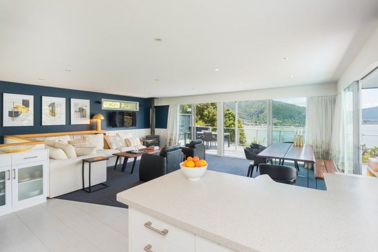 Photo of property in 251 Queen Charlotte Drive, Havelock, Picton, 7281