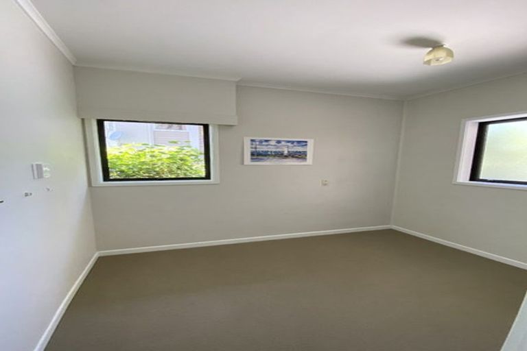 Photo of property in 48 Kitchener Road, Milford, Auckland, 0620