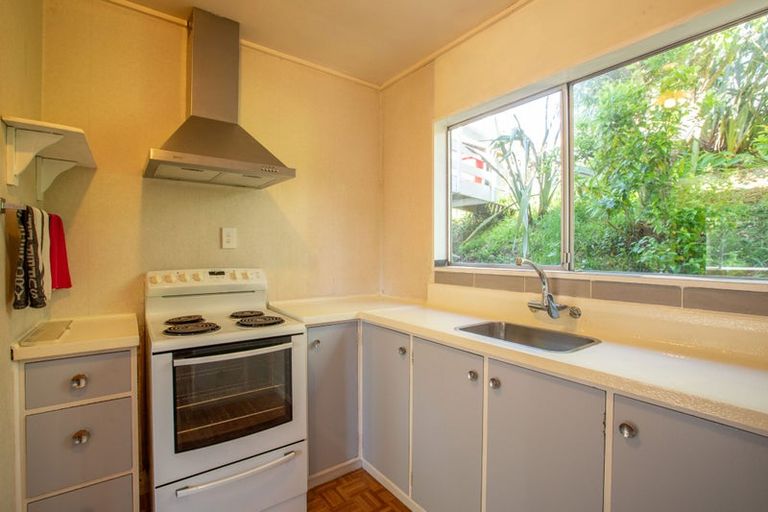 Photo of property in 12 Fairburn Grove, Johnsonville, Wellington, 6037