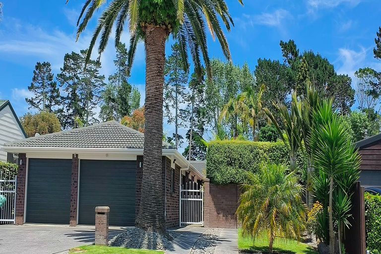 Photo of property in 20 Oakmont Place, Wattle Downs, Auckland, 2103