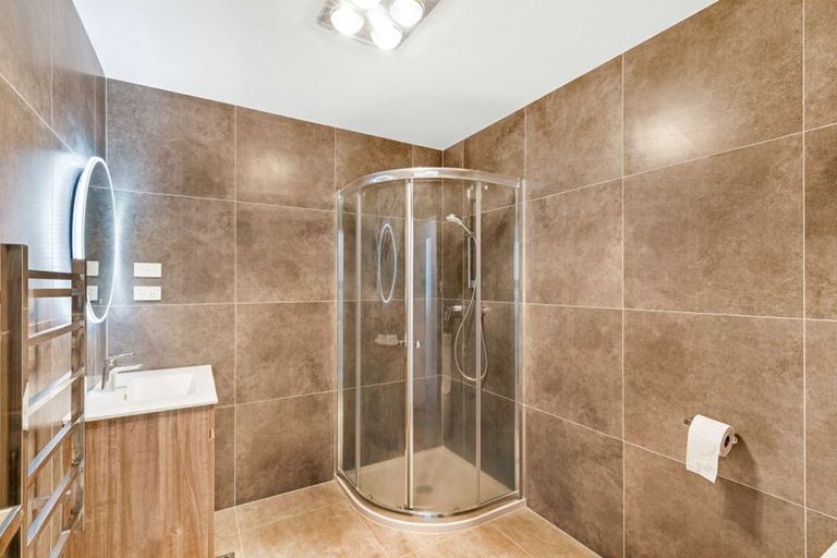 Photo of property in 205b Gills Road, Half Moon Bay, Auckland, 2014