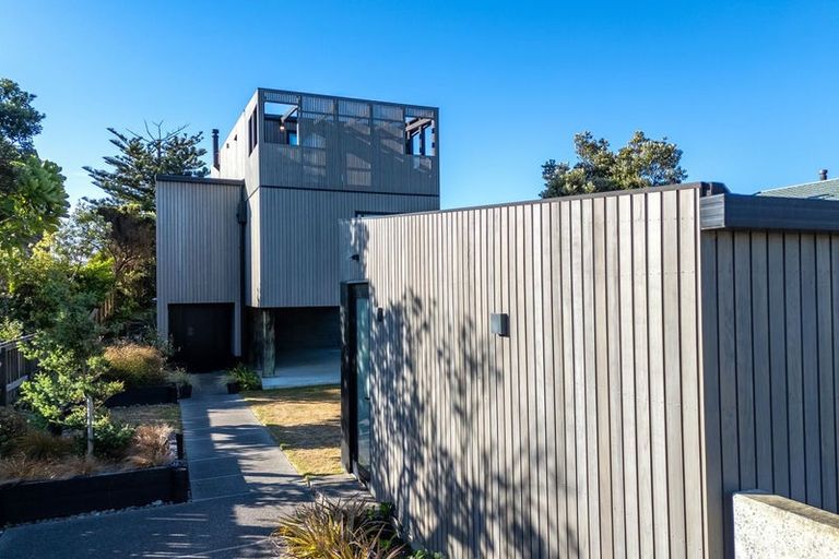 Photo of property in 7 Tutere Street, Waikanae Beach, Waikanae, 5036