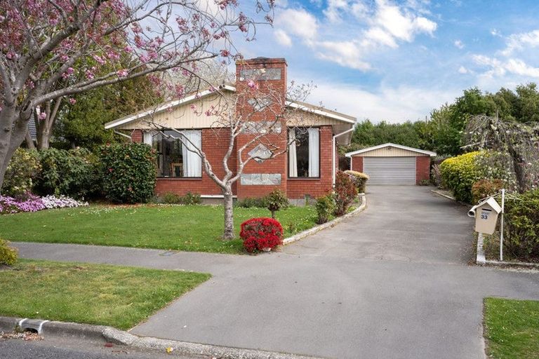 Photo of property in 33 Martbern Crescent, Bishopdale, Christchurch, 8053
