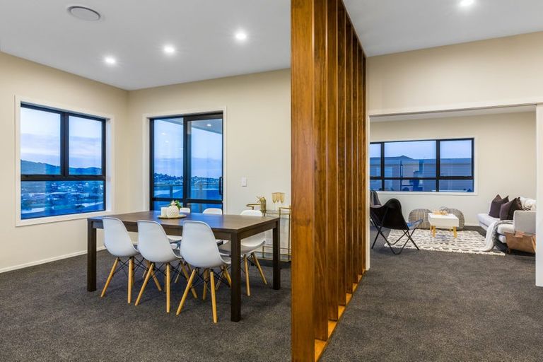 Photo of property in 4 Omaka Place, Aotea, Porirua, 5024