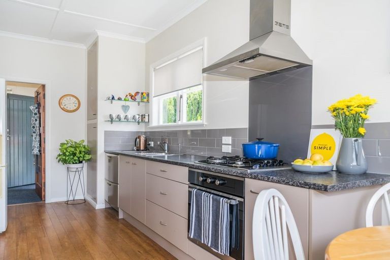 Photo of property in 57 Manson Street, Terrace End, Palmerston North, 4410