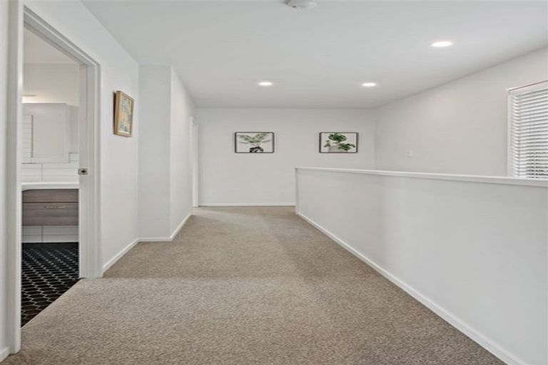 Photo of property in 1/27 Powell Street, Avondale, Auckland, 1026