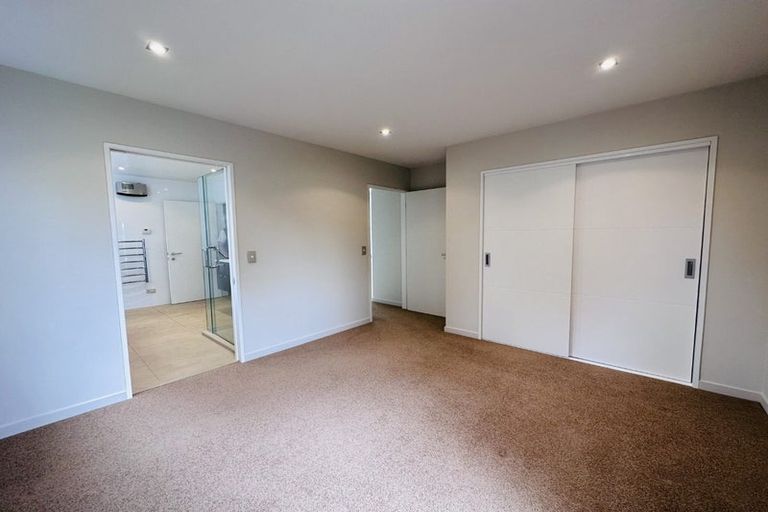 Photo of property in 70 Jeffreys Road, Fendalton, Christchurch, 8052