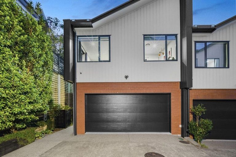 Photo of property in 2 Windlass Street, Long Bay, Auckland, 0630