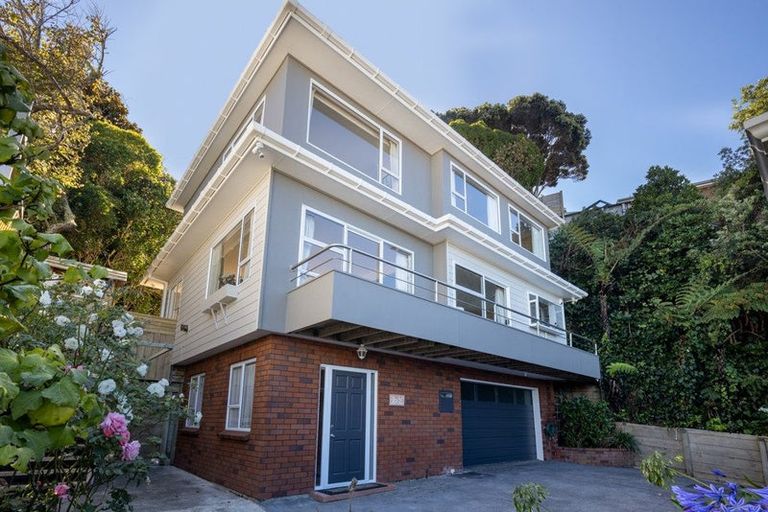 Photo of property in 4/378 Evans Bay Parade, Hataitai, Wellington, 6021