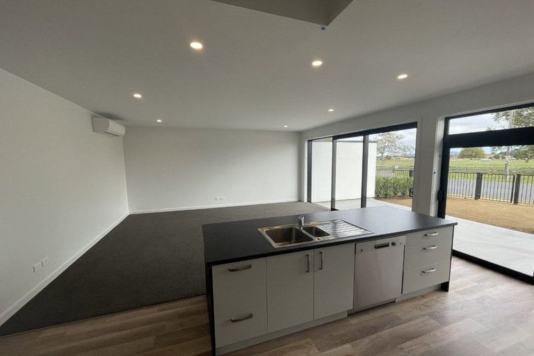 Photo of property in 11 Ruge Court, Cambridge, 3434