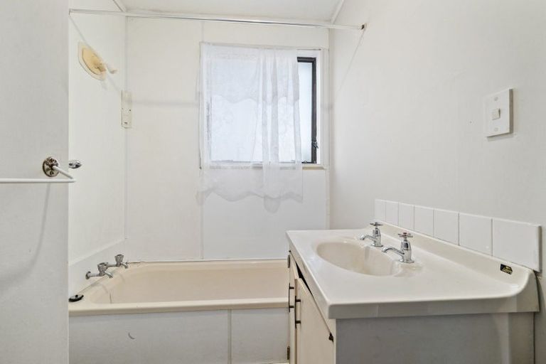 Photo of property in 59a Pohutukawa Drive, Owhata, Rotorua, 3010