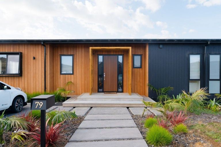 Photo of property in 79 Omahina Street, Raglan, 3225