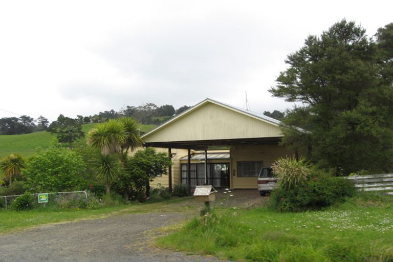 Photo of property in 355 Foster Road, Waimauku, 0881