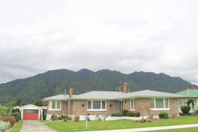 Photo of property in 9 Churchill Avenue, Te Aroha, 3320