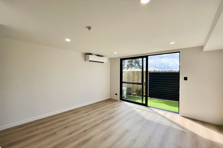 Photo of property in 6/399 Massey Road, Mangere East, Auckland, 2024