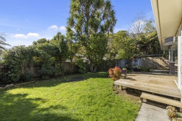 Photo of property in 2/35 Manuka Street, Stokes Valley, Lower Hutt, 5019