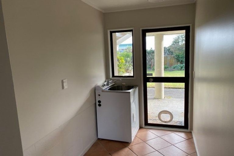 Photo of property in 48 Hicks Crescent, Waikanae Beach, Waikanae, 5036