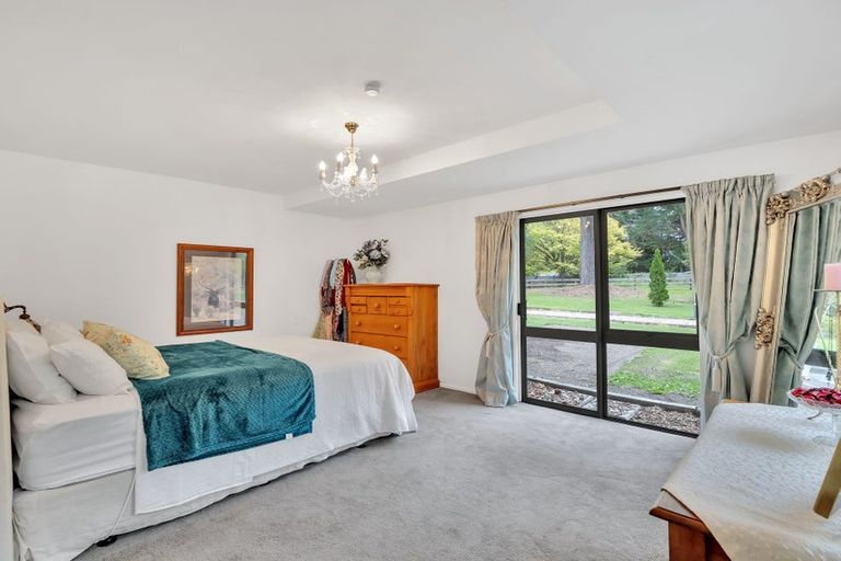 Photo of property in 237 High Street, Oxford, 7430