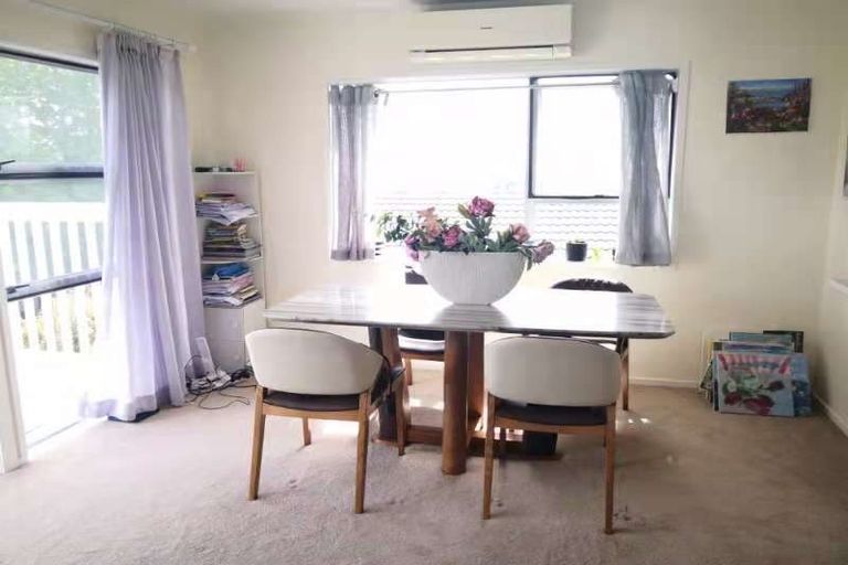 Photo of property in 129 Oaktree Avenue, Browns Bay, Auckland, 0630