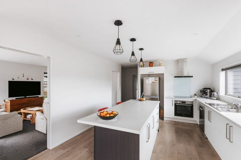 Photo of property in 14 Anglers Way, Omokoroa, 3114