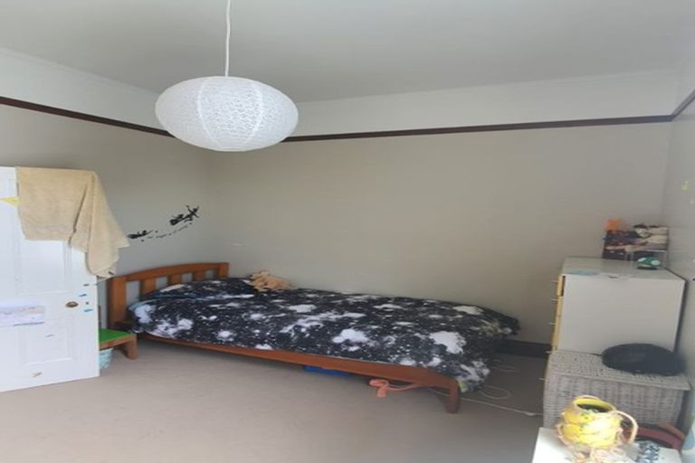 Photo of property in 180-182 Ohiro Road, Brooklyn, Wellington, 6021