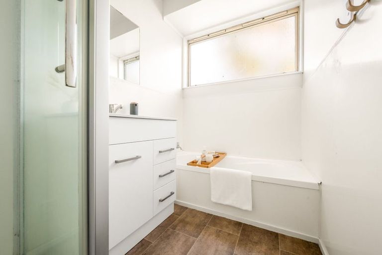 Photo of property in 5a Dowding Street, Melville, Hamilton, 3206