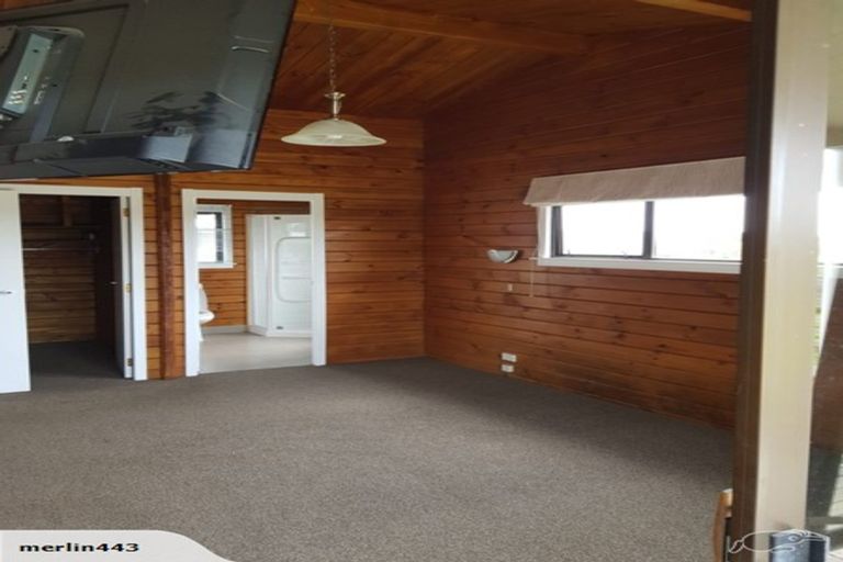 Photo of property in 440 Taupaki Road, Kumeu, 0892