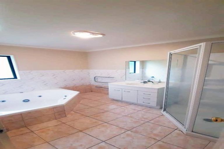 Photo of property in 19 Carnelian Court, Westgate, Auckland, 0614