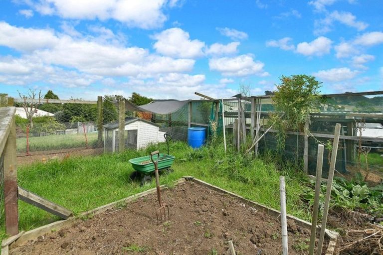 Photo of property in 39 Crosland Road, South Head, Helensville, 0874