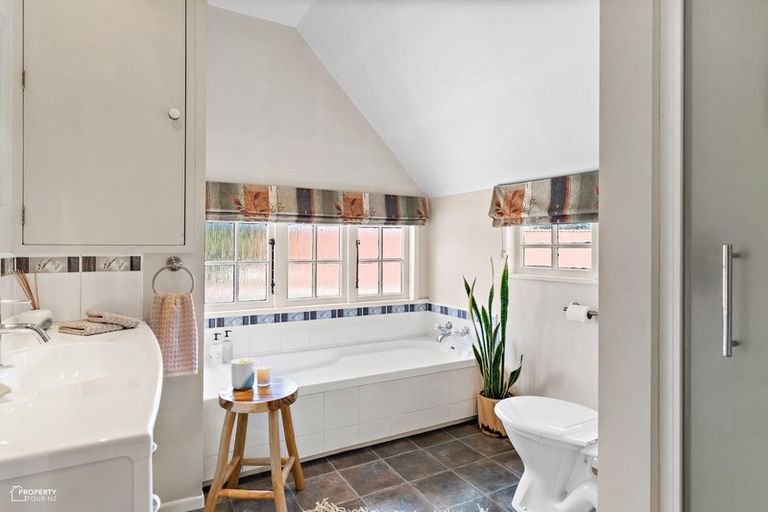 Photo of property in 19 Kempton Street, Greytown, 5712