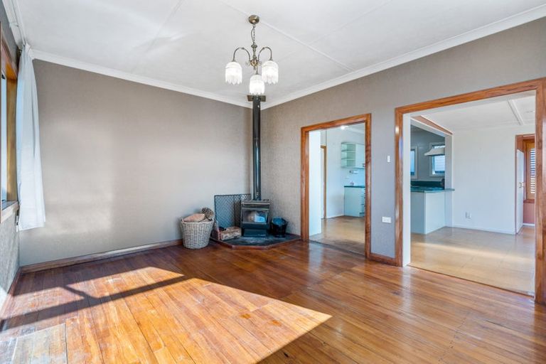 Photo of property in 2 Warwick Street, Balaclava, Dunedin, 9011