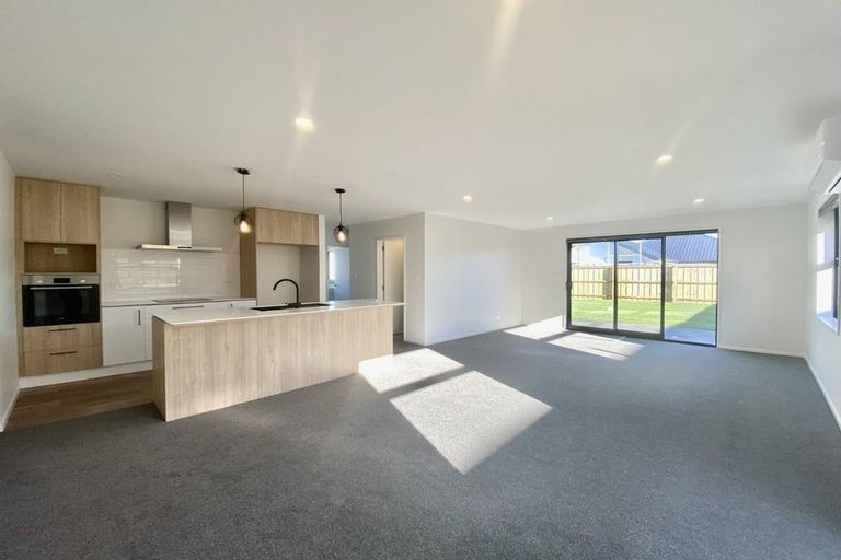 Photo of property in 22 Te Kanawa Lane, Rolleston, 7615