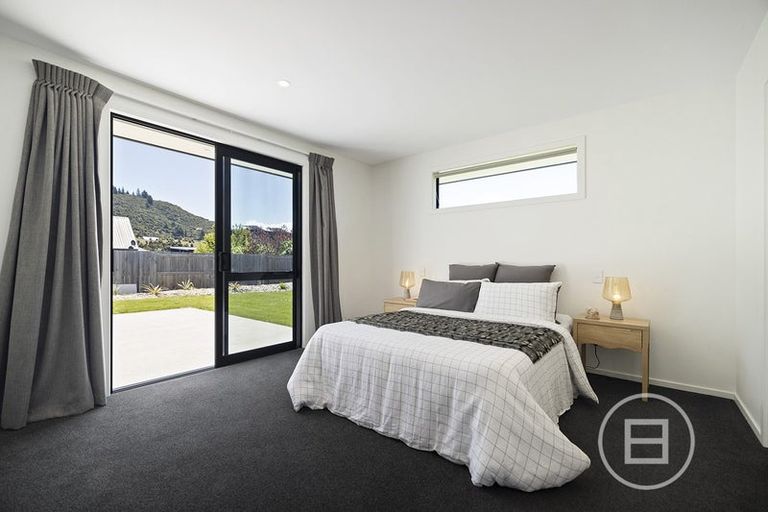 Photo of property in 6 Mallard Street, Albert Town, Wanaka, 9305