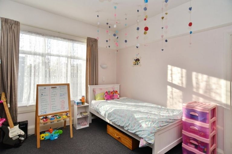 Photo of property in 42 Ayers Street, Rangiora, 7400