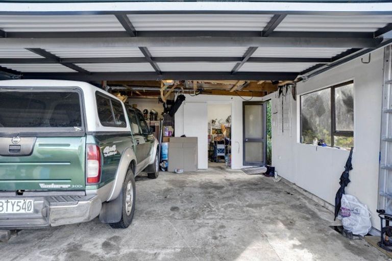 Photo of property in 8 Pohutukawa Drive, Opunake, 4616