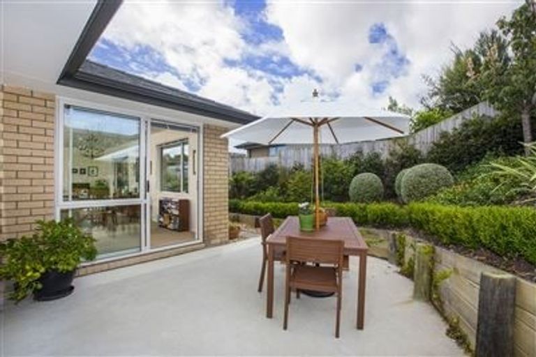 Photo of property in 2 Parkdale Close, Snells Beach, 0920