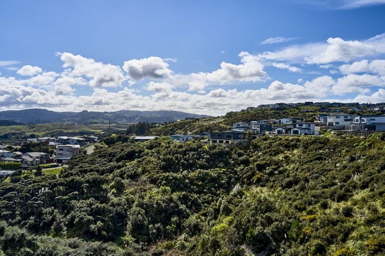 Photo of property in 9 Polestar Lane, Whitby, Porirua, 5024