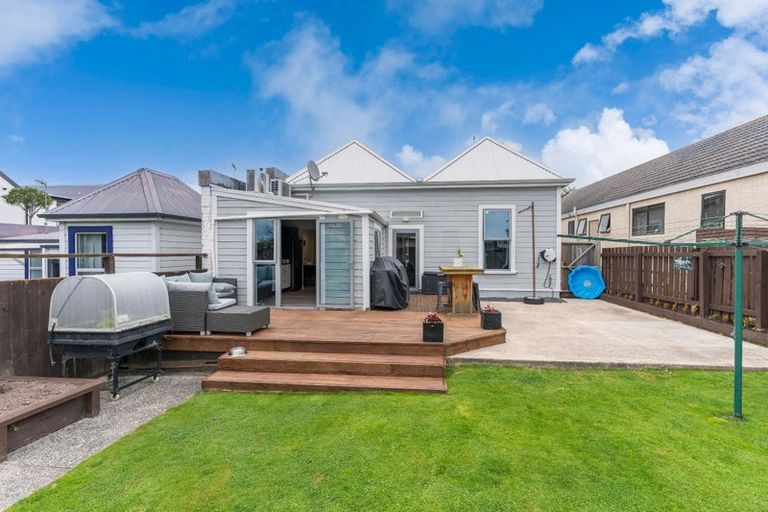 Photo of property in 2 Baker Street, Caversham, Dunedin, 9012