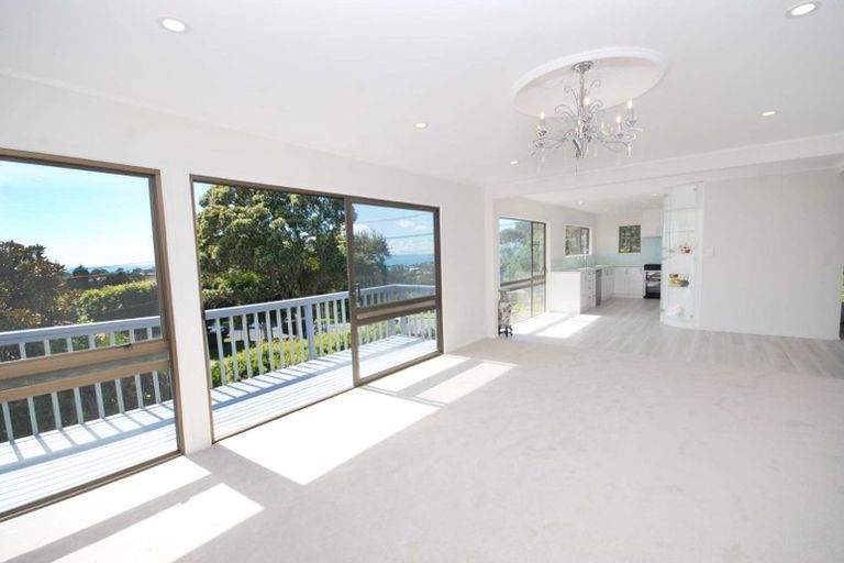 Photo of property in 2/99 Kowhai Road, Mairangi Bay, Auckland, 0630
