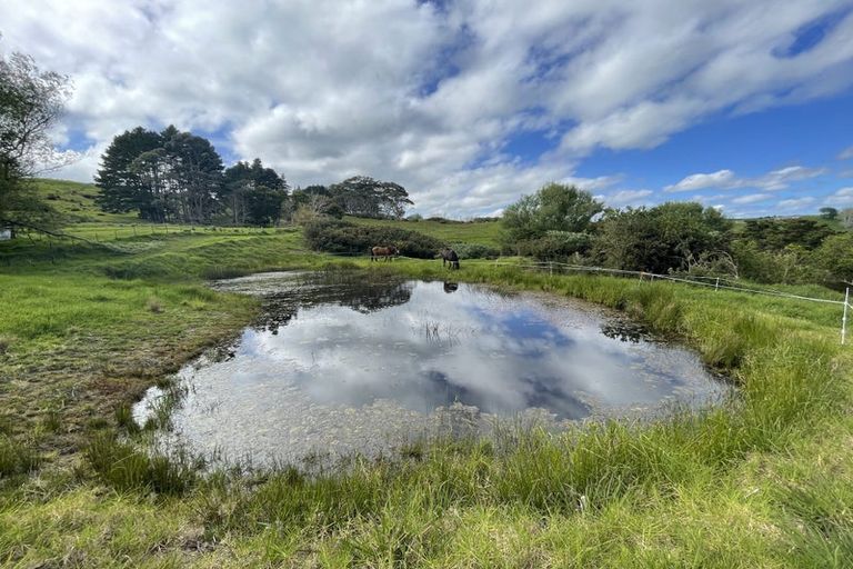 Photo of property in Dunkerron Farm, 852 Oneriri Road, Kaiwaka, 0573