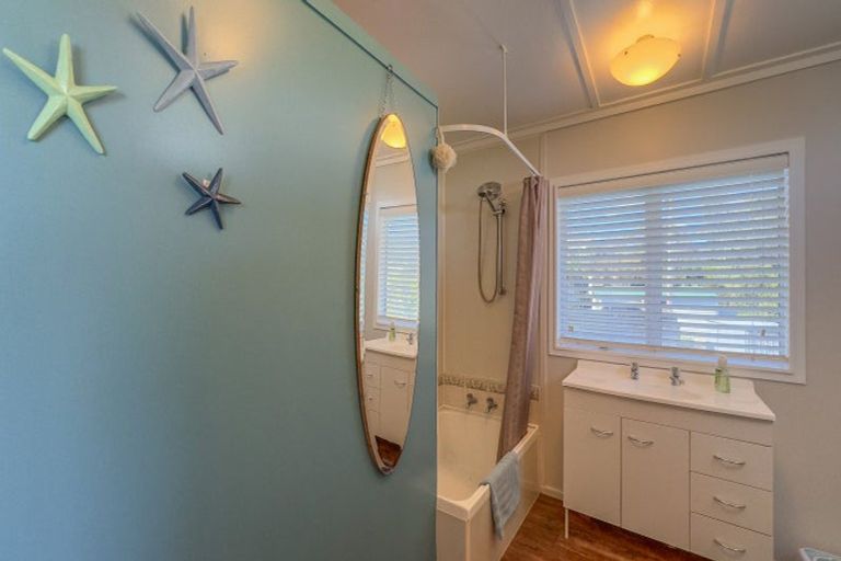 Photo of property in 10 Eames Crescent, Te Mata, Thames, 3575