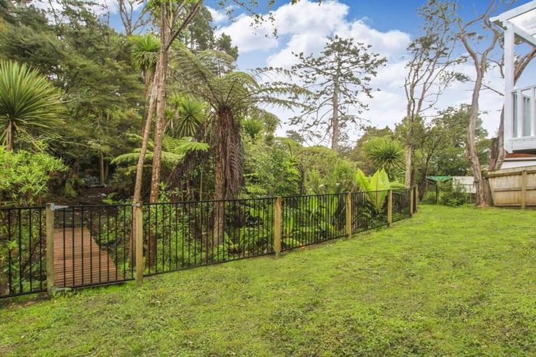 Photo of property in 3 Willowbrook Place, Titirangi, Auckland, 0604