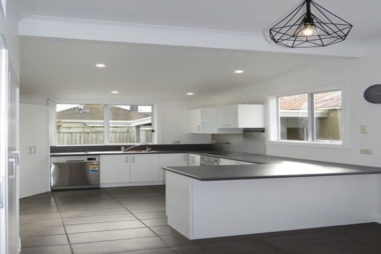 Photo of property in 130 Victoria Road, Saint Kilda, Dunedin, 9012