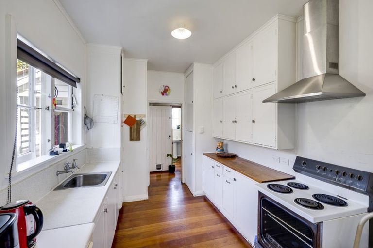 Photo of property in 31 Douglas Mclean Avenue, Marewa, Napier, 4110