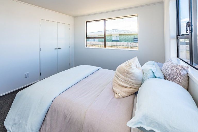 Photo of property in 4 Kupe Place, Castlecliff, Whanganui, 4501