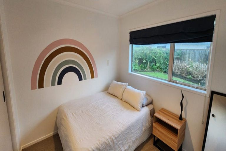 Photo of property in 18a Russell Drive, Oakura, 4314