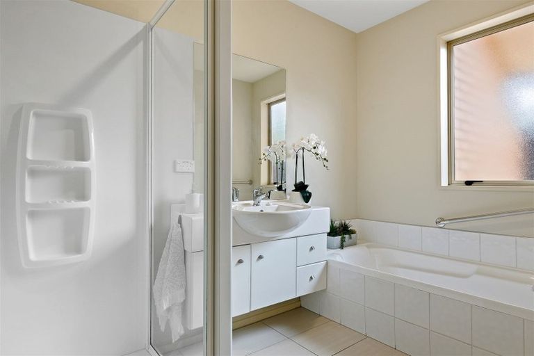 Photo of property in 4 Forgan Lane, Halswell, Christchurch, 8025